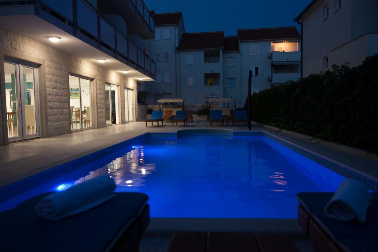 Villa Amorena - Adults Only Bol Zewnętrze zdjęcie